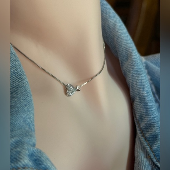 S925 Chic Silver Heart Pendant Necklace - Picture 5 of 6